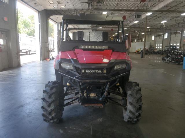 2018 HONDA SXS700 M2 1HFVE0295J4400199