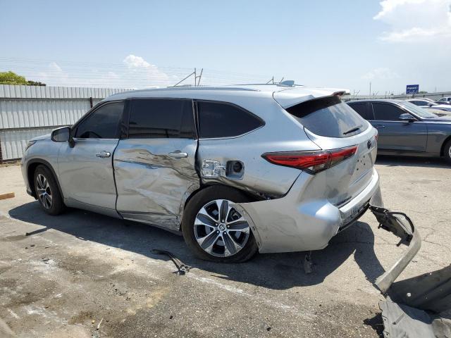 VIN 5TDHZRAH9MS033017 2021 Toyota Highlander, Xle no.2