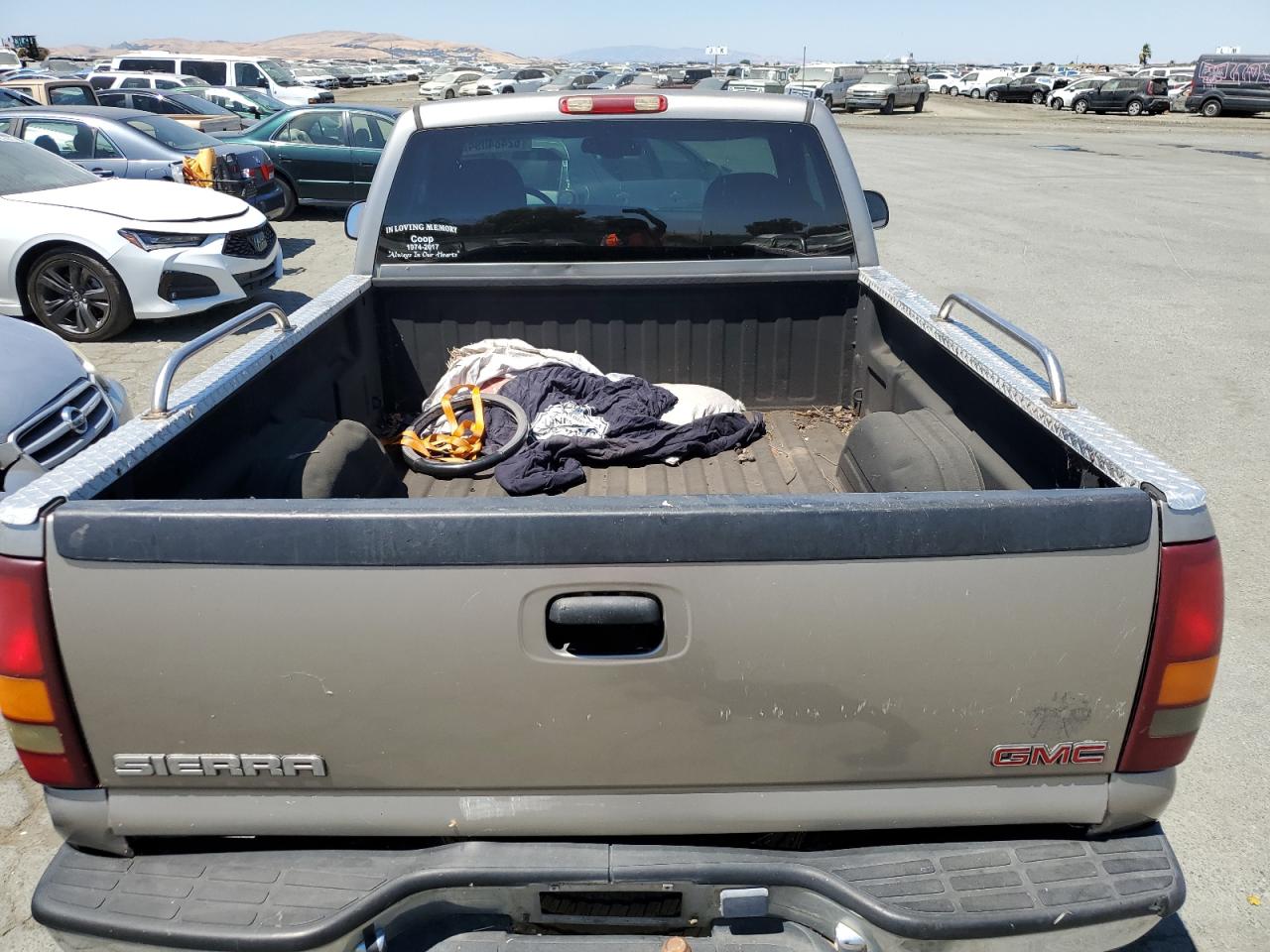 1GTEC14V82Z113699 2002 GMC New Sierra C1500