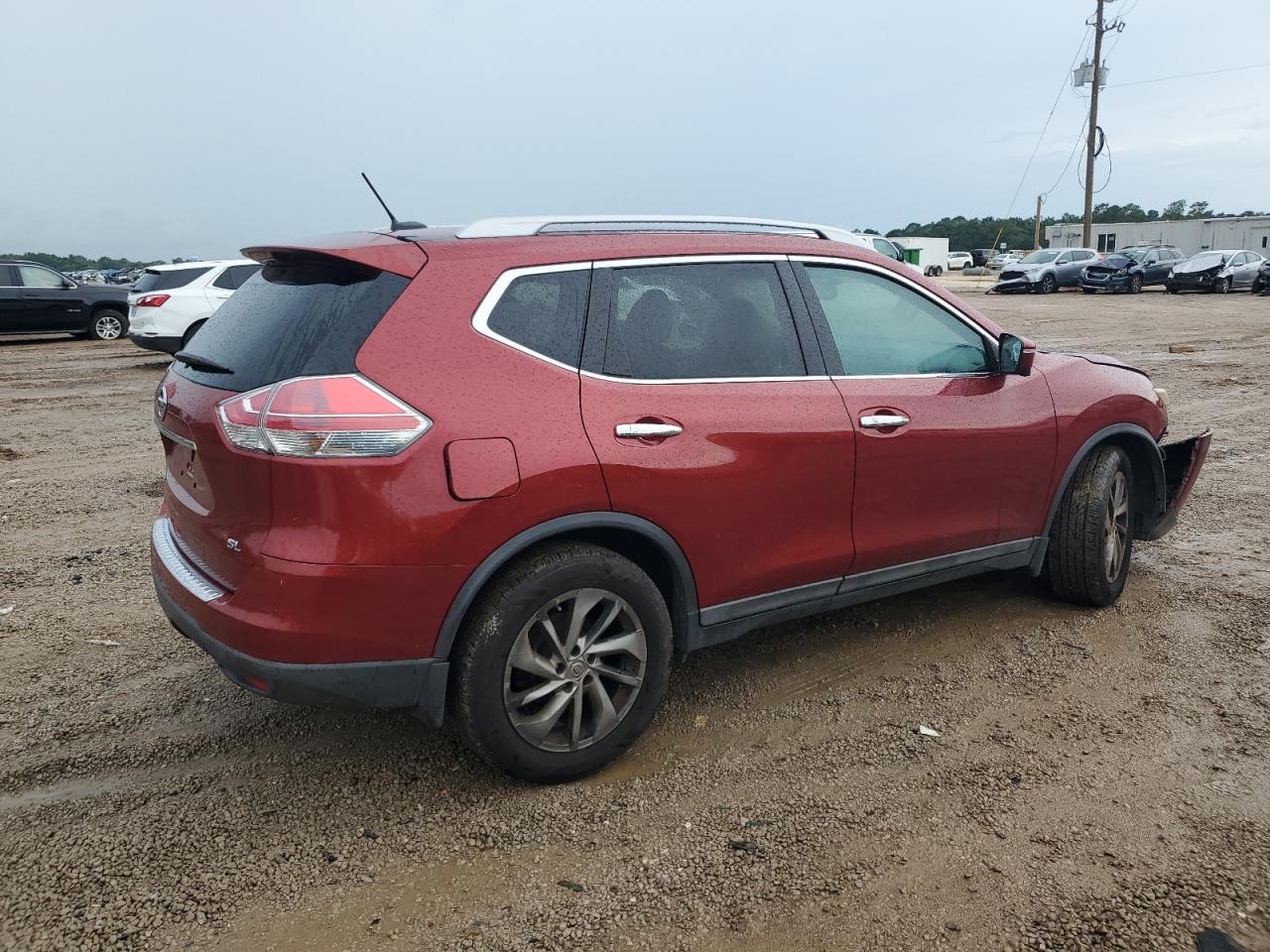 Lot #2728031311 2015 NISSAN ROGUE S