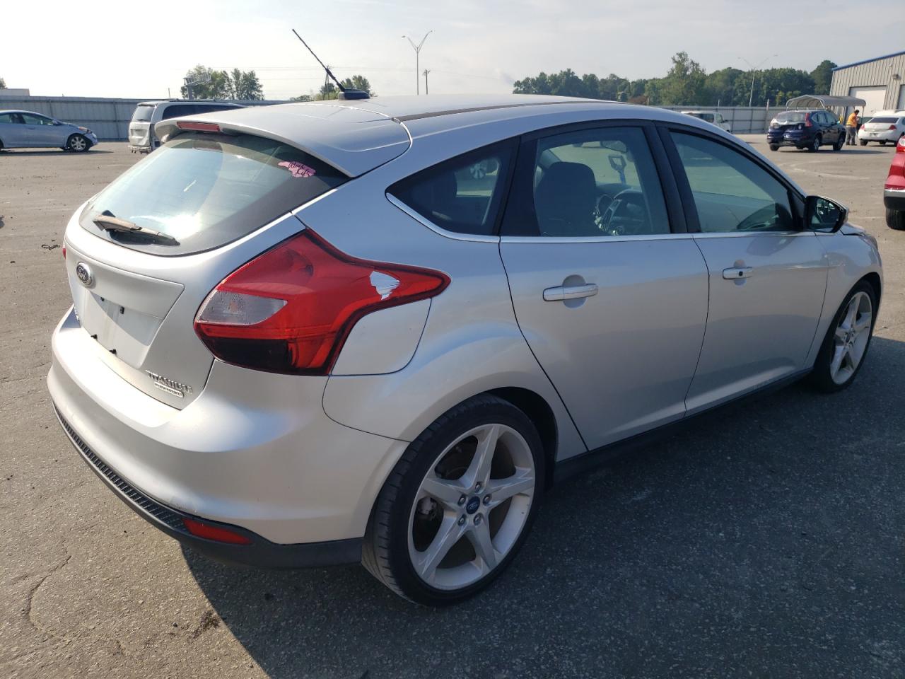 2012 Ford Focus Titanium vin: 1FAHP3N28CL419958