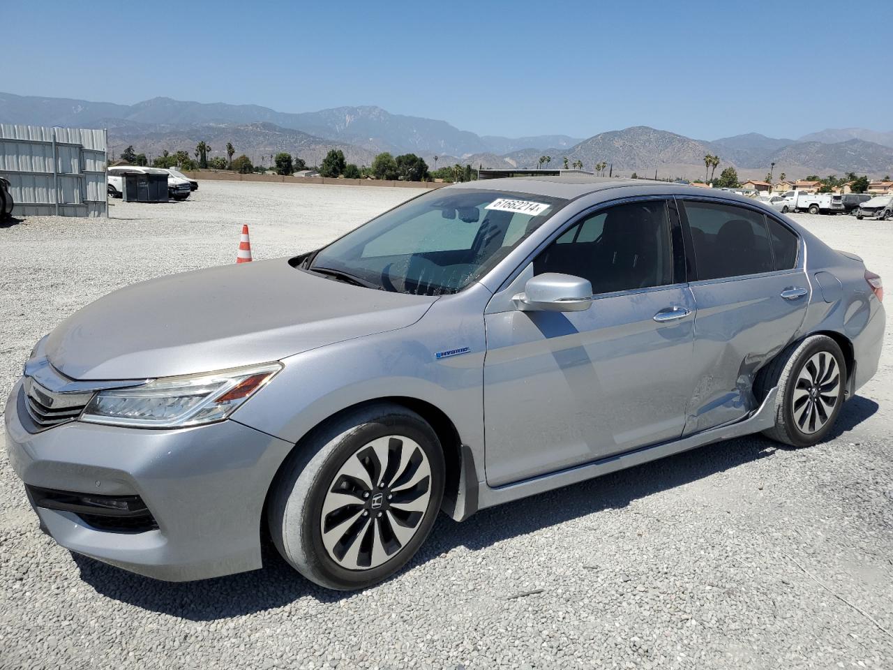 2017 Honda Accord Touring Hybrid vin: JHMCR6F77HC020622