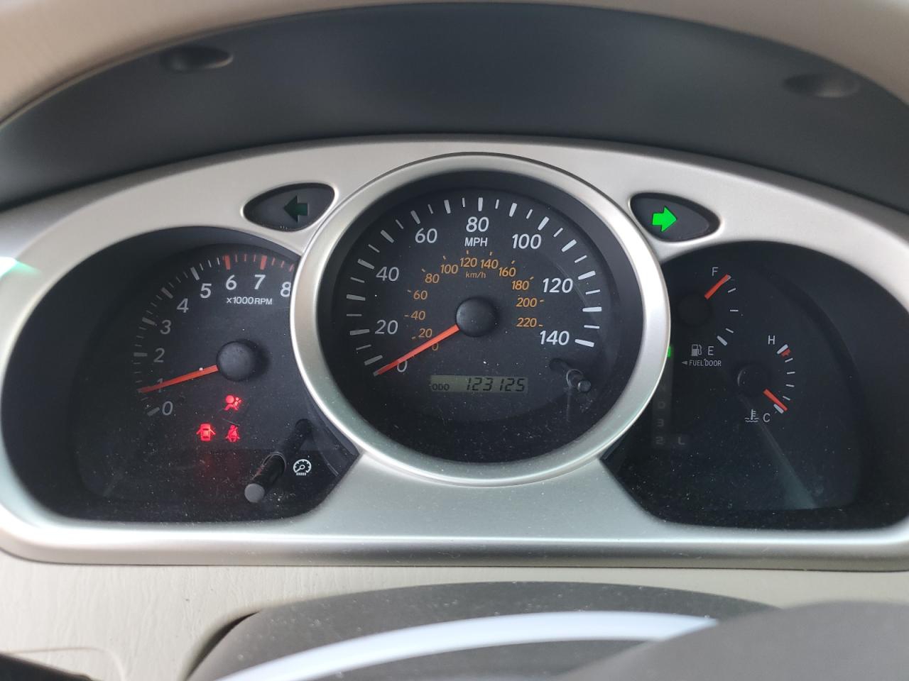 JTEEP21A050081427 2005 Toyota Highlander Limited