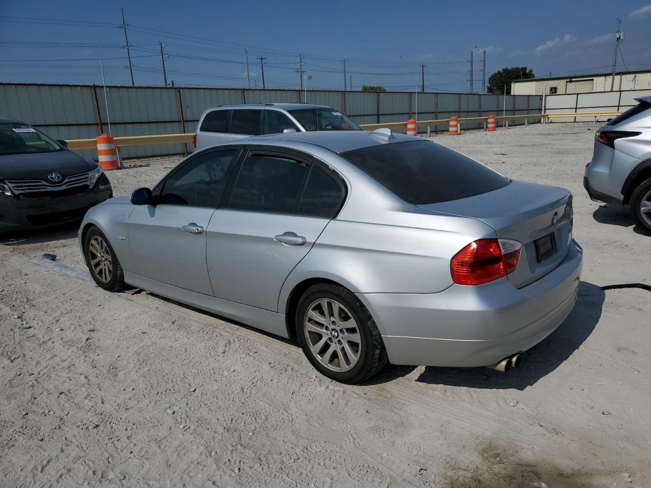 WBAVA37538NL53902 2008 BMW 328 I