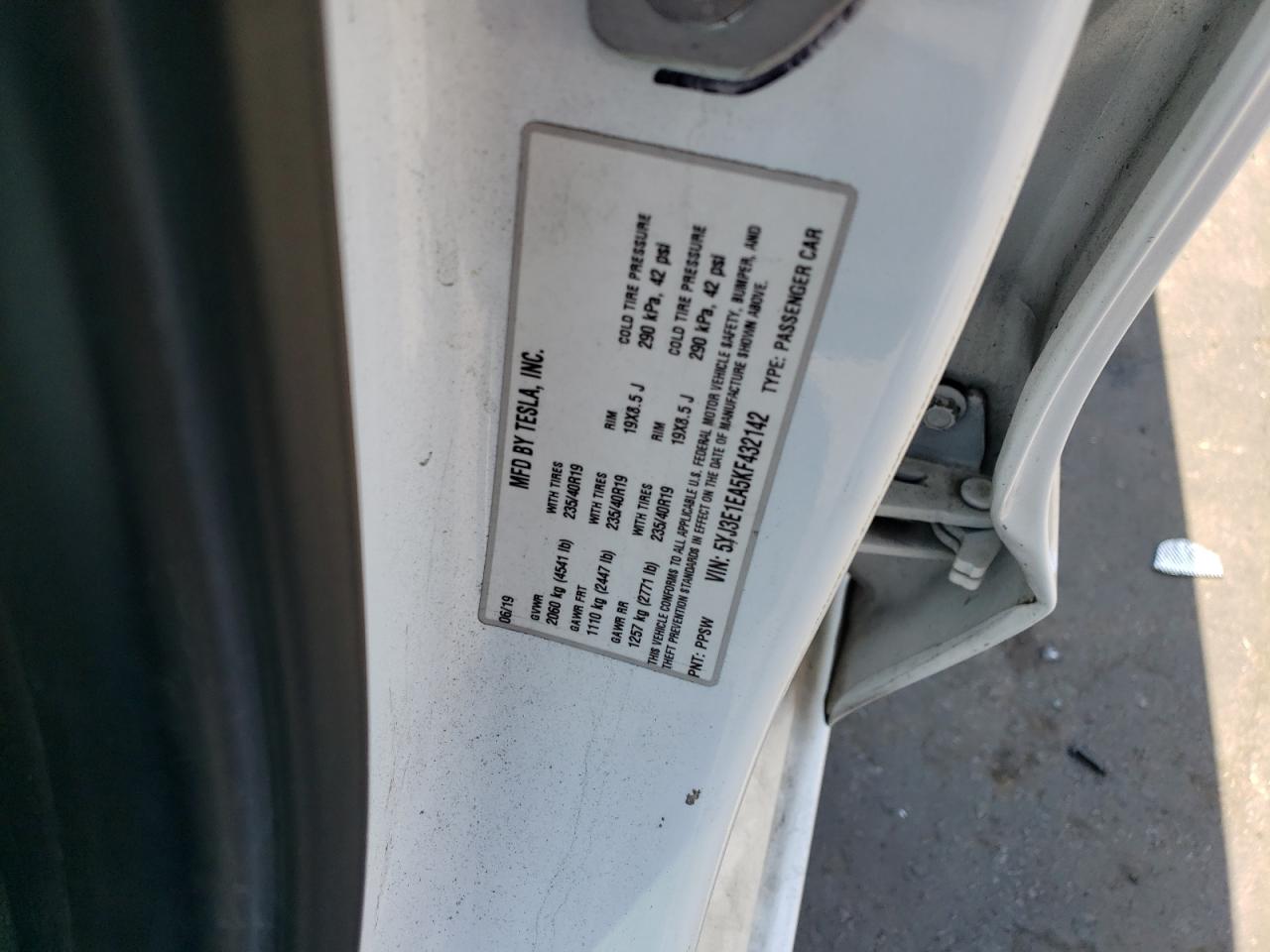 5YJ3E1EA5KF432142 2019 Tesla Model 3