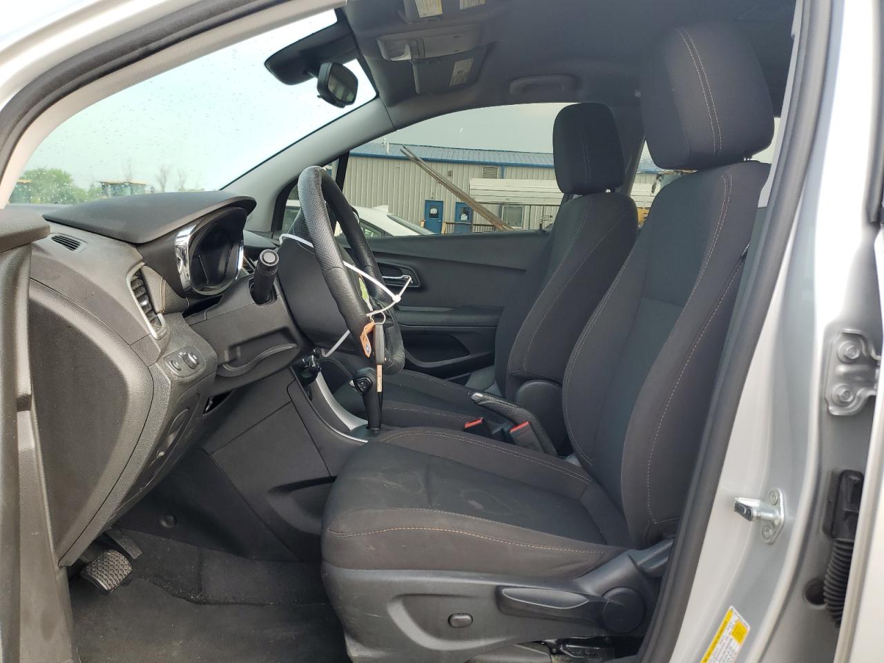 3GNCJNSB5JL405661 2018 Chevrolet Trax Ls