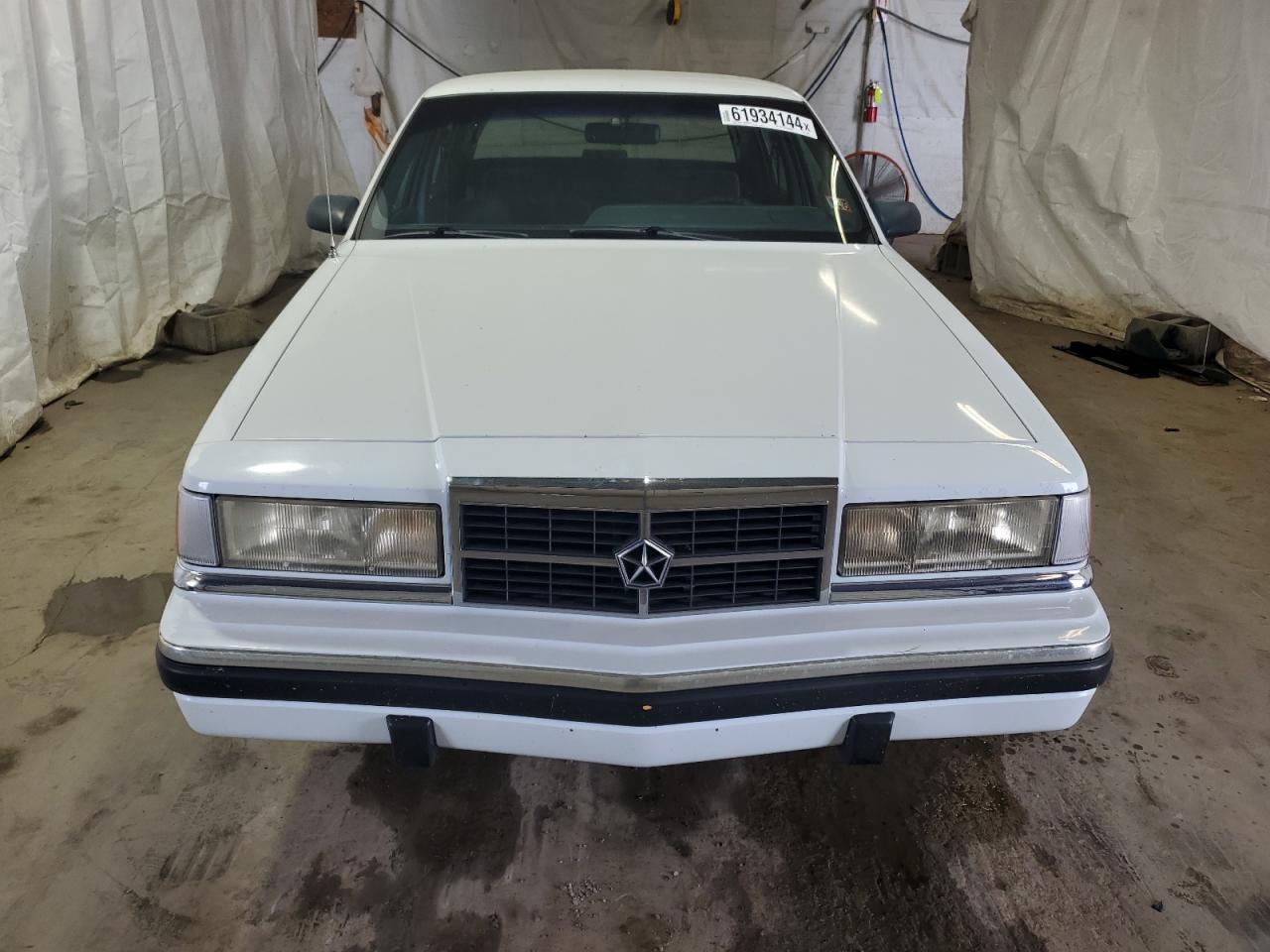 1B3XC46R7MD220576 1991 Dodge Dynasty