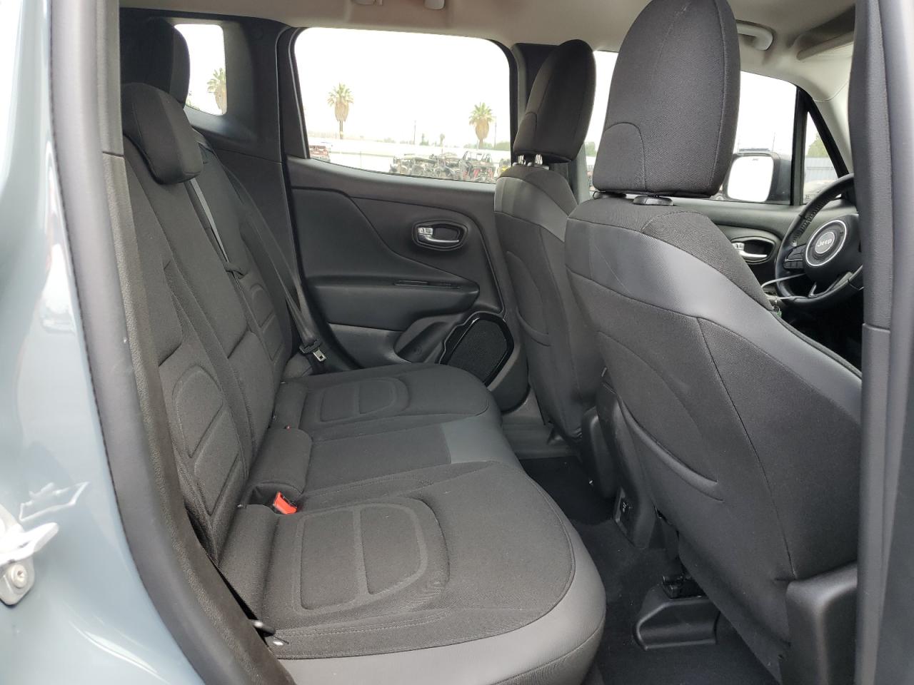 ZACCJBBB6HPG40773 2017 Jeep Renegade Latitude