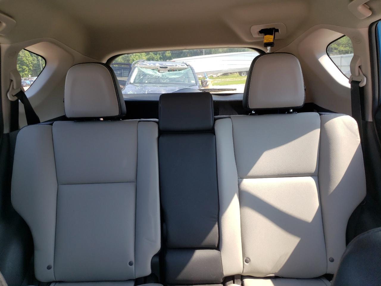 2T3YFREV7HW315010 2017 Toyota Rav4 Limited