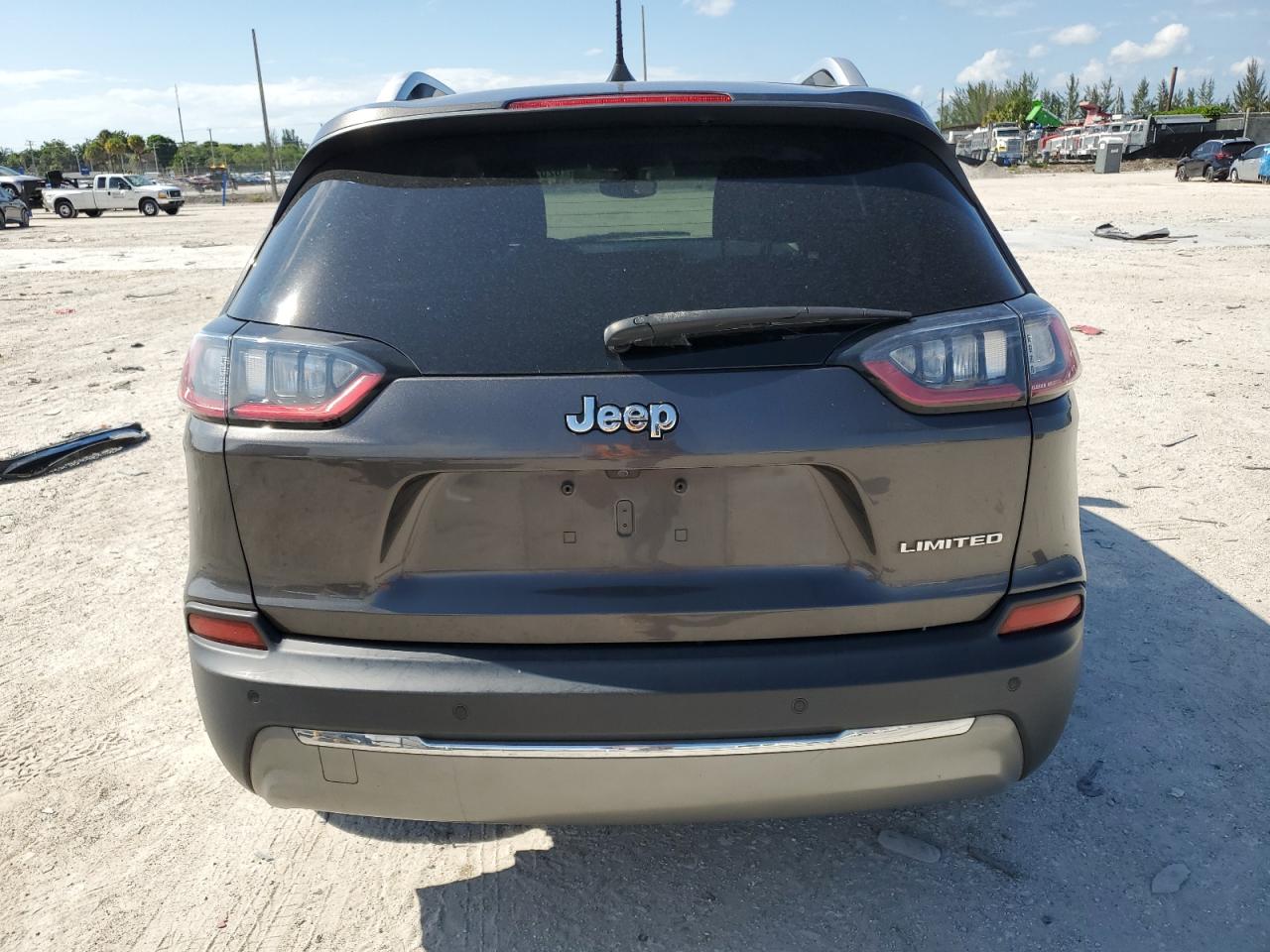 1C4PJLDB9KD403060 2019 Jeep Cherokee Limited