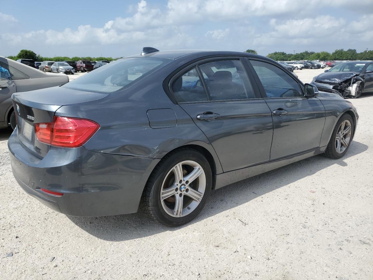 2013 BMW 328 I vin: WBA3A5C50DF355863