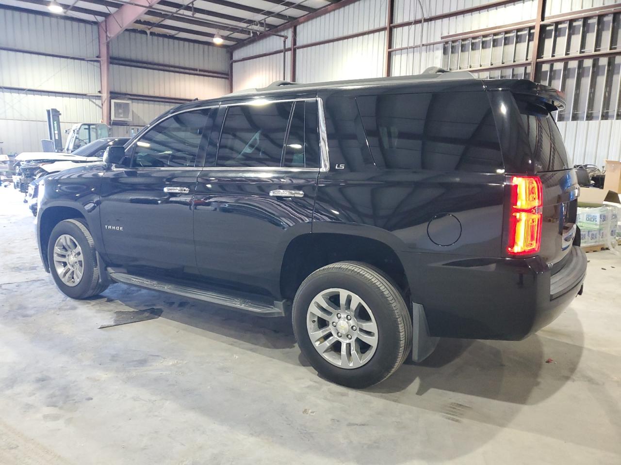 2016 Chevrolet Tahoe C1500 Ls vin: 1GNSCAKC3GR107165