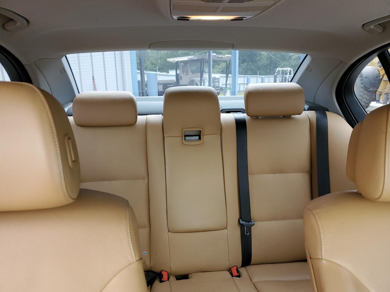 WBANV1C53AC389749 2010 BMW 528 Xi