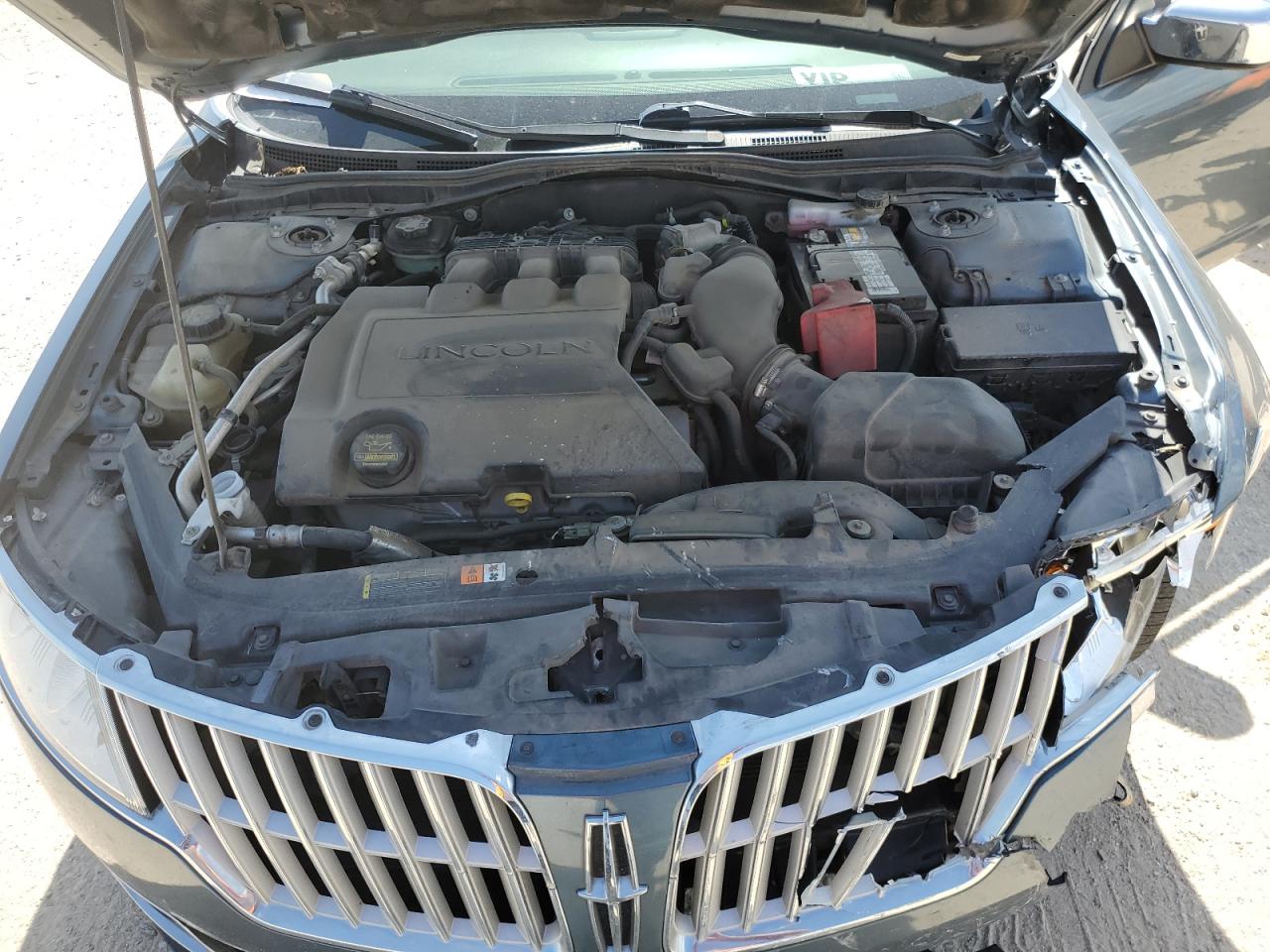 3LNHL2GC8BR770676 2011 Lincoln Mkz