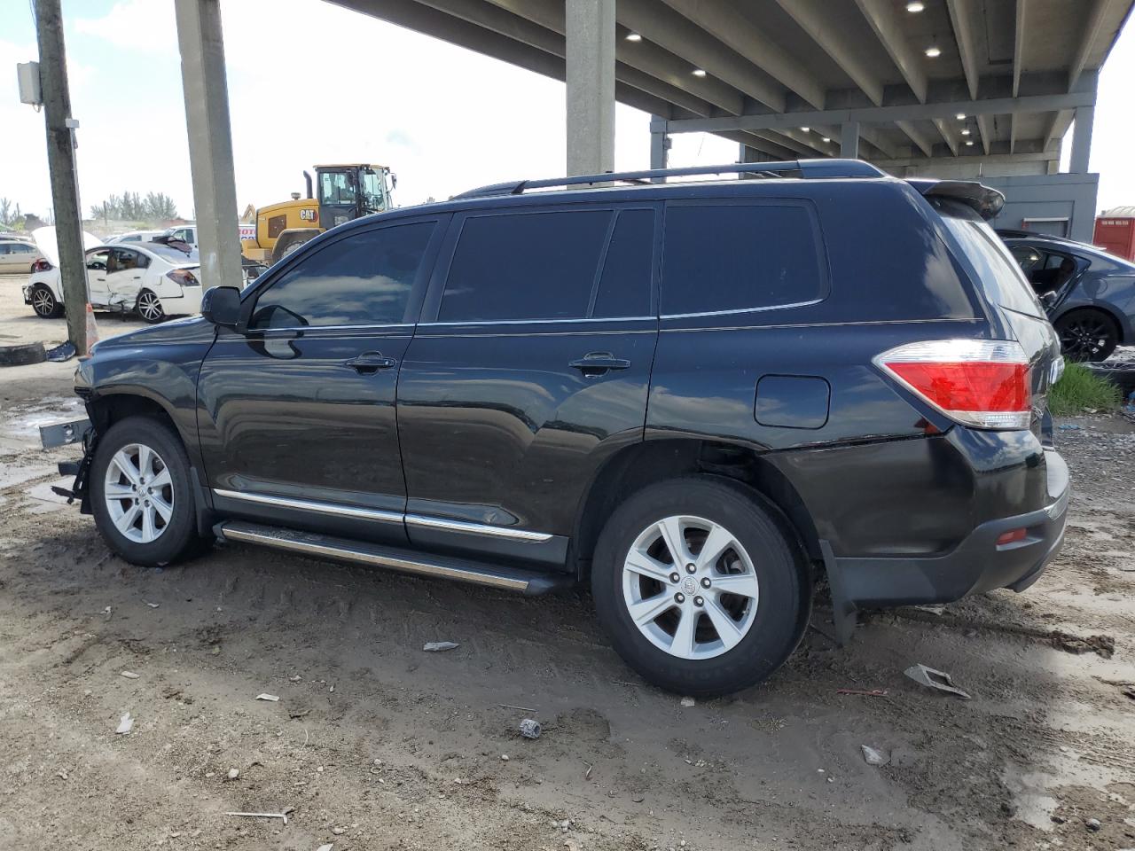 5TDZK3EHXDS136799 2013 Toyota Highlander Base