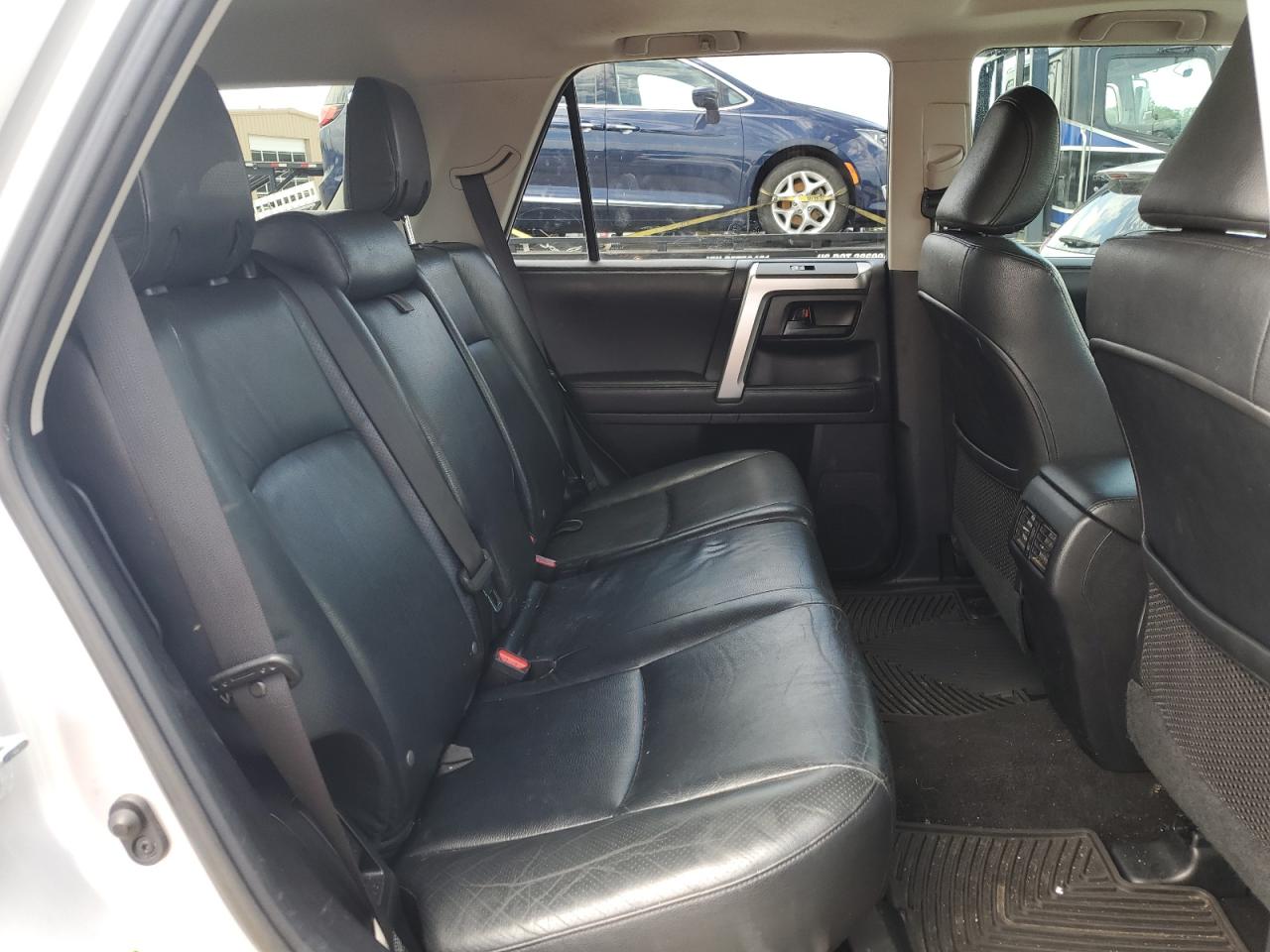 JTEBU5JR3B5043871 2011 Toyota 4Runner Sr5