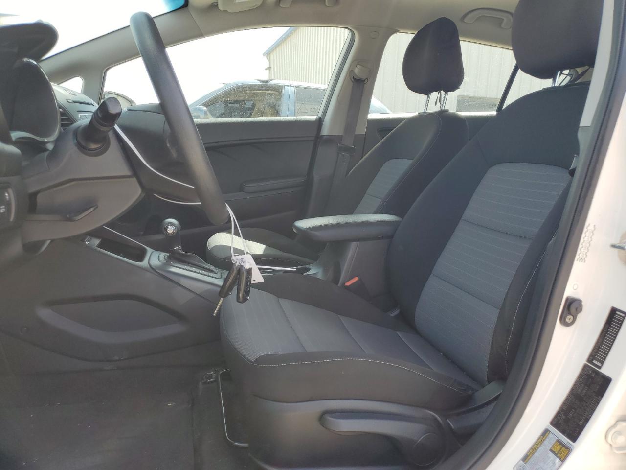 KNAFK5A89G5644063 2016 Kia Forte Lx