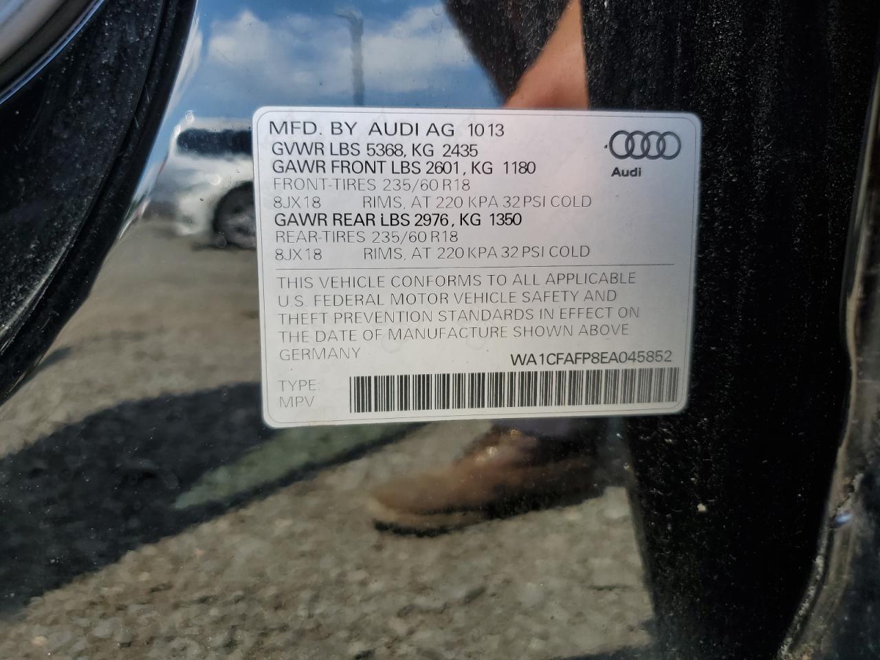 WA1CFAFP8EA045852 2014 Audi Q5 Premium