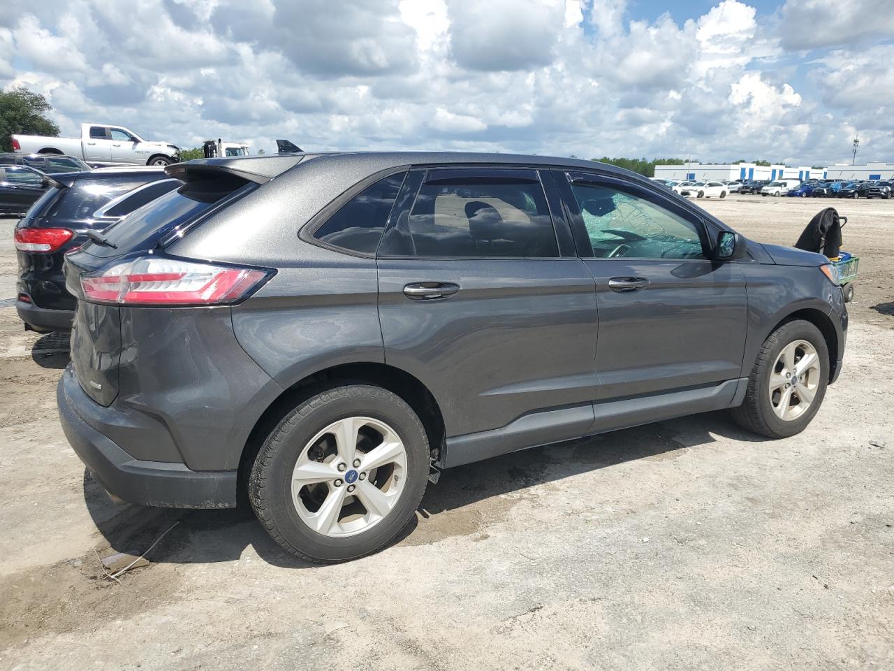 2FMPK3G95KBB19657 2019 Ford Edge Se