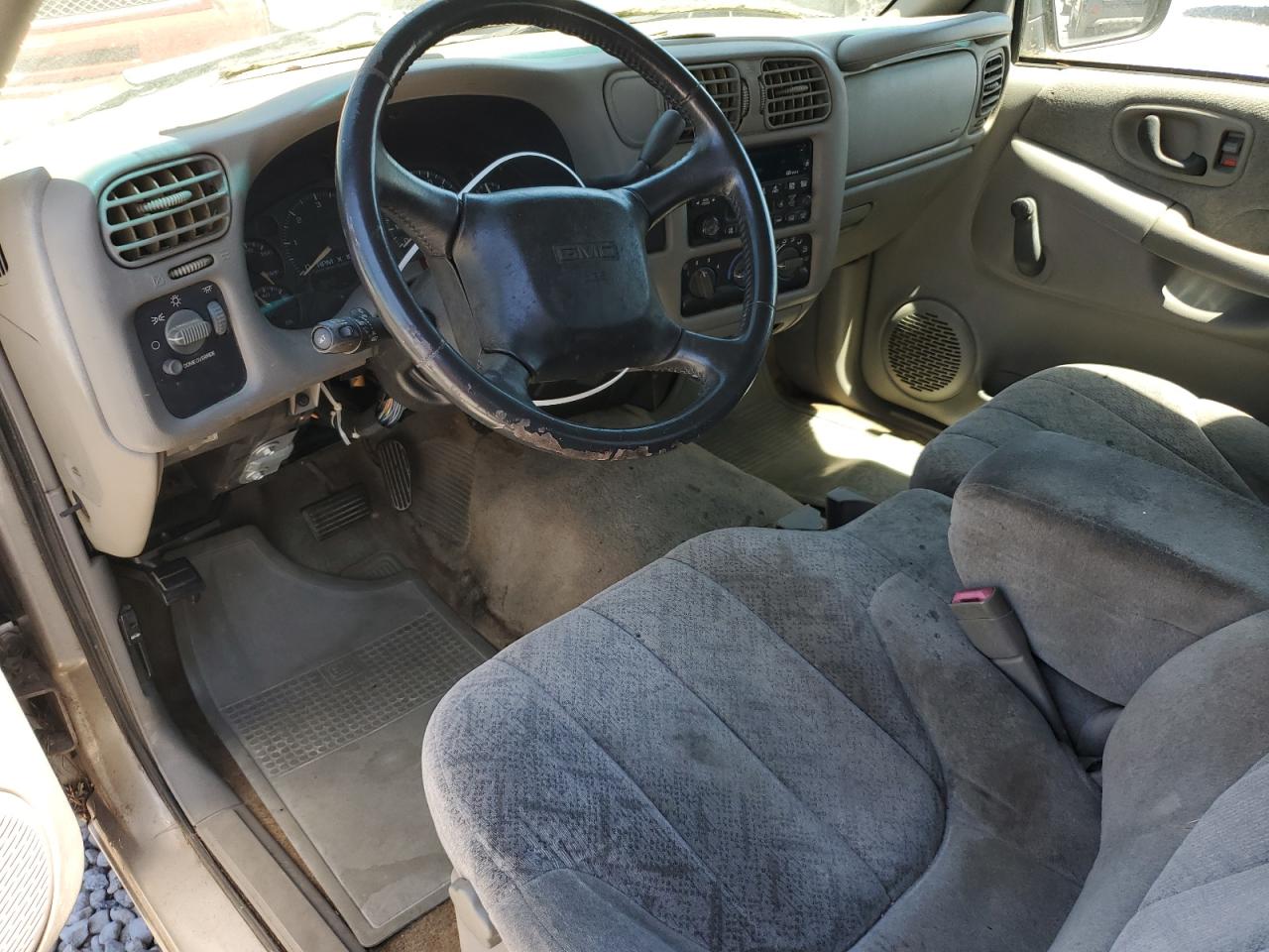 1GTCS19W328234738 2002 GMC Sonoma