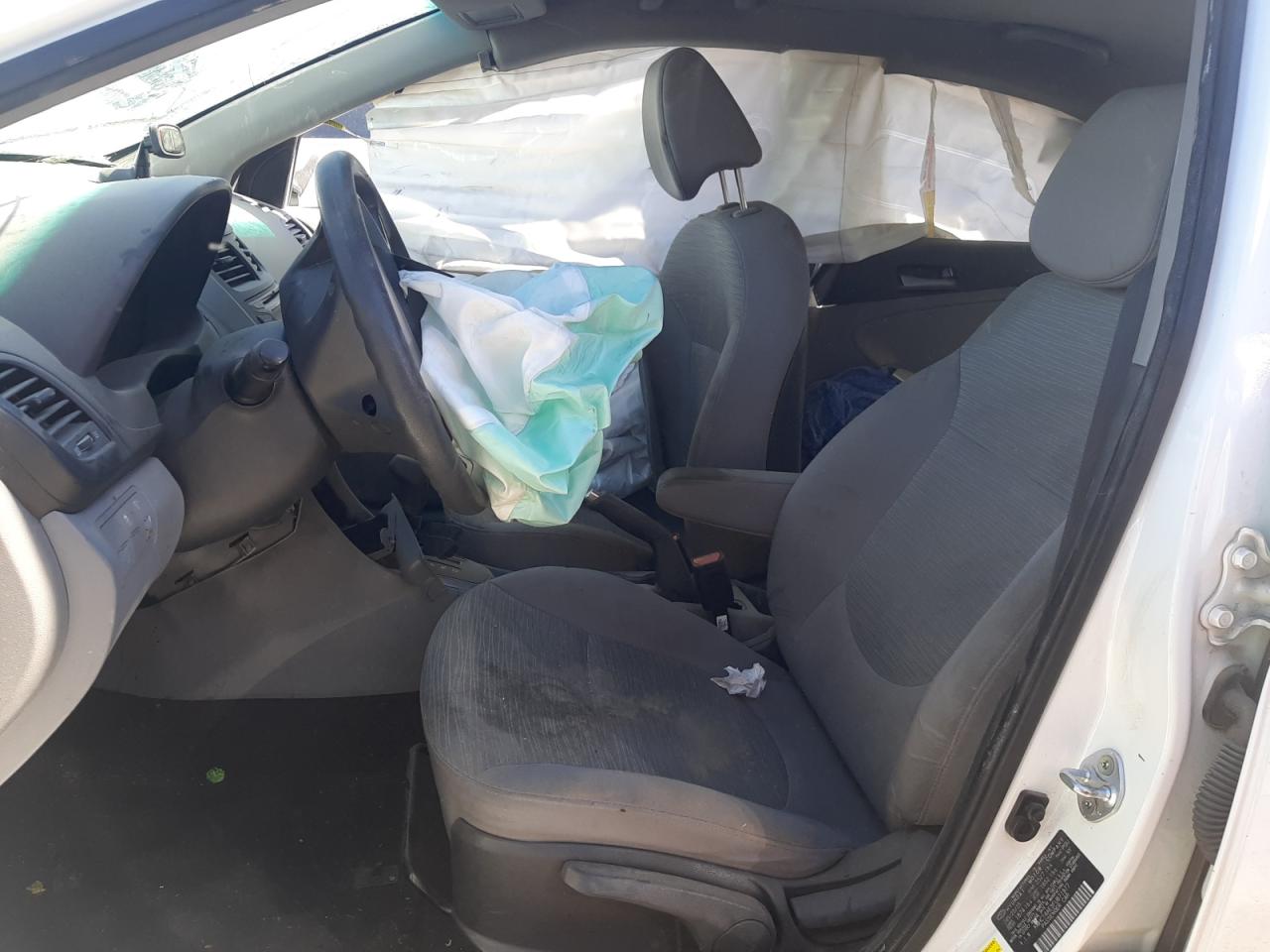 KMHCT4AE3FU871977 2015 Hyundai Accent Gls