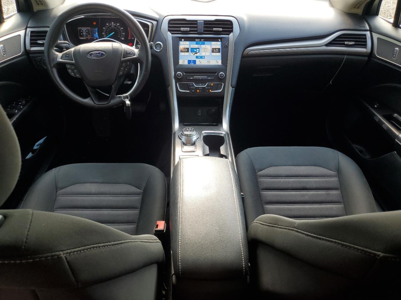 3FA6P0HD6HR308353 2017 Ford Fusion Se