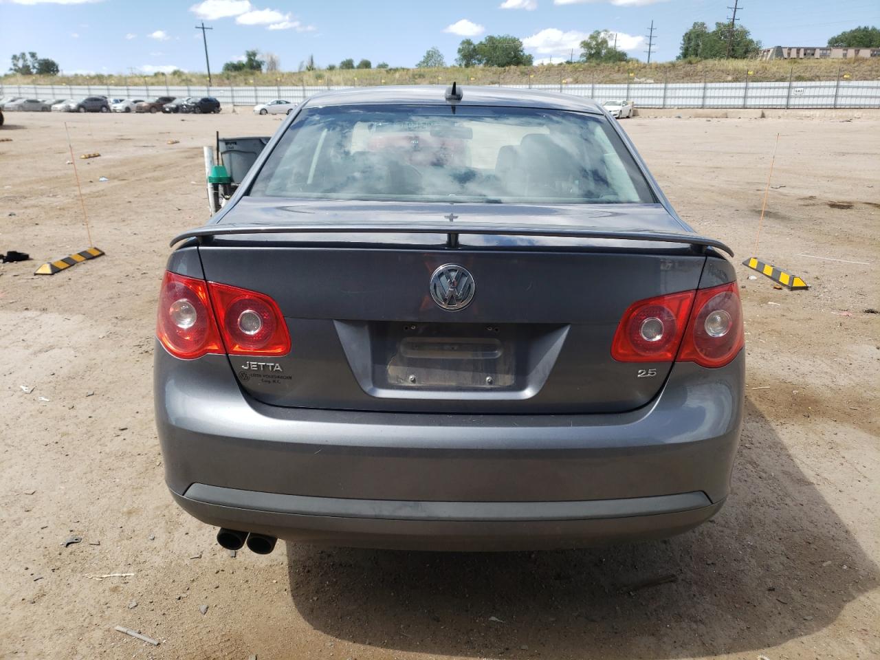 3VWSF71KX6M800453 2006 Volkswagen Jetta 2.5 Option Package 1