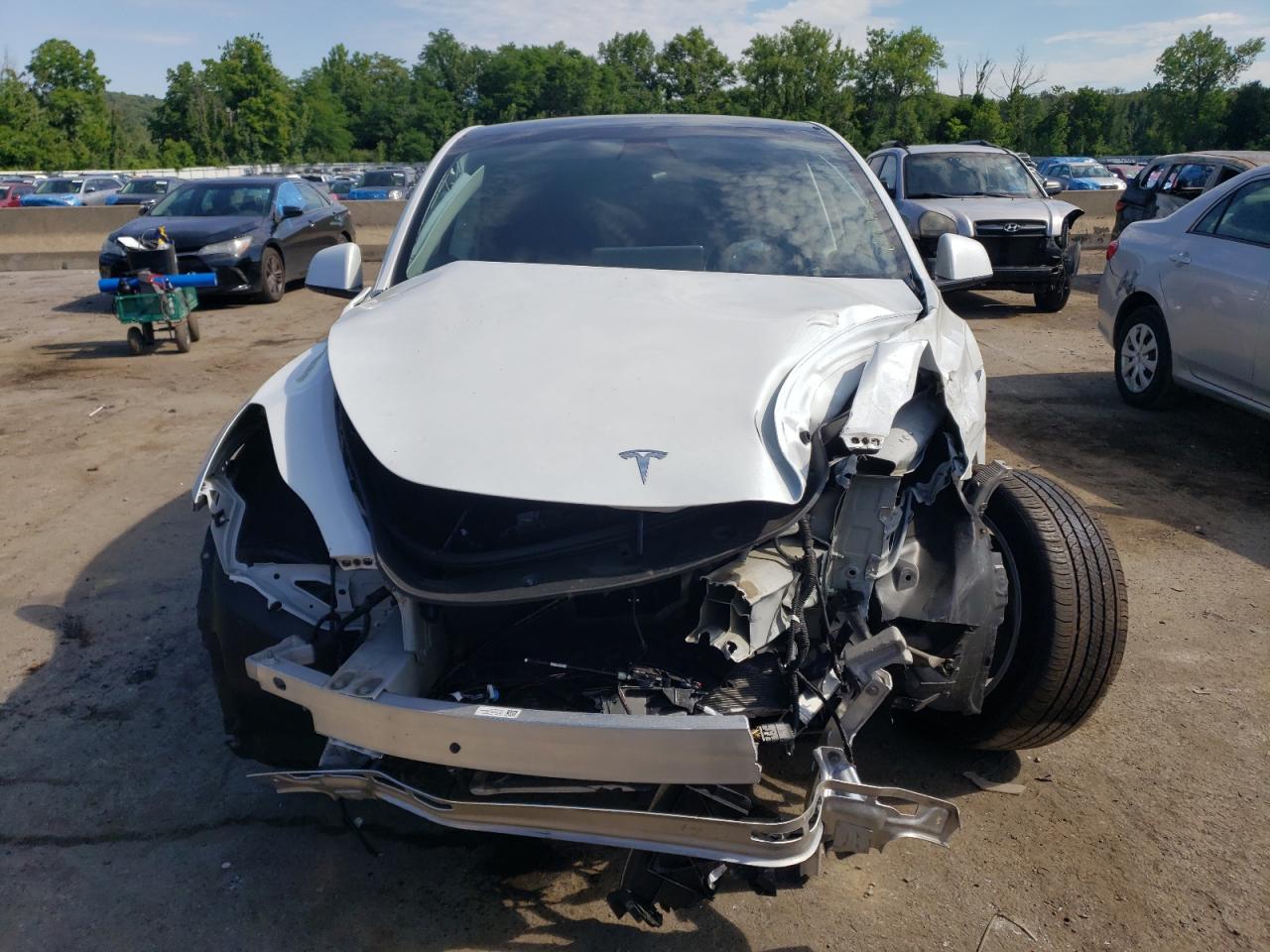 7SAYGDEE4PA115710 2023 Tesla Model Y