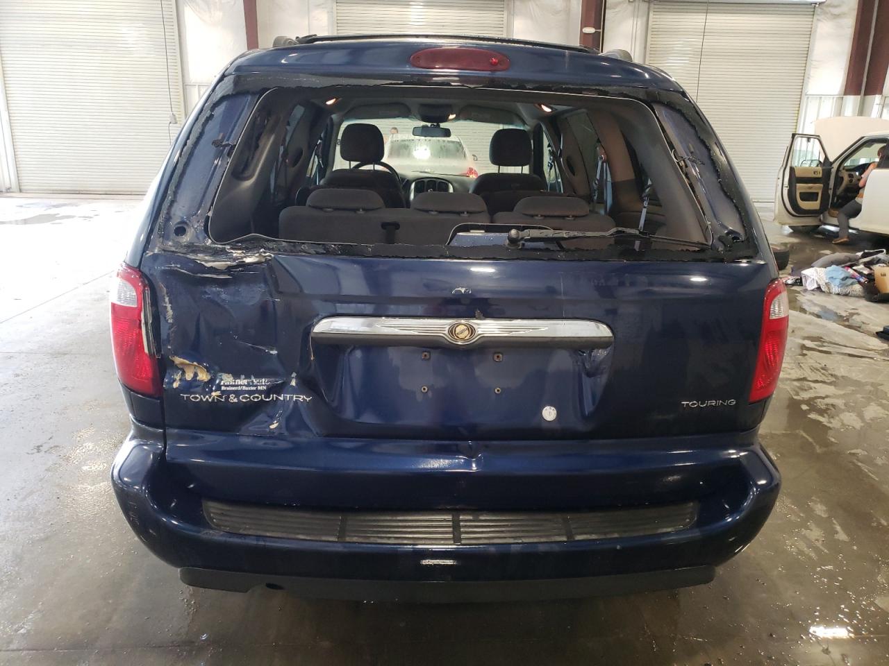 2A4GP54L56R808834 2006 Chrysler Town & Country Touring