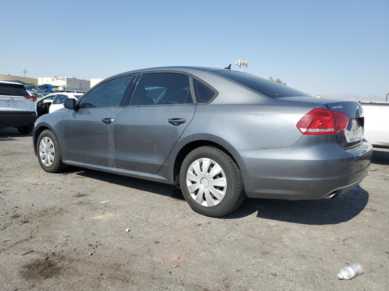 2013 Volkswagen Passat S vin: 1VWAP7A31DC140125