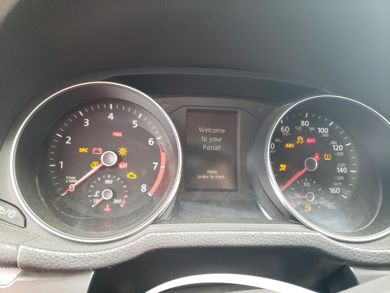 1VWAA7A36JC019605 2018 Volkswagen Passat S