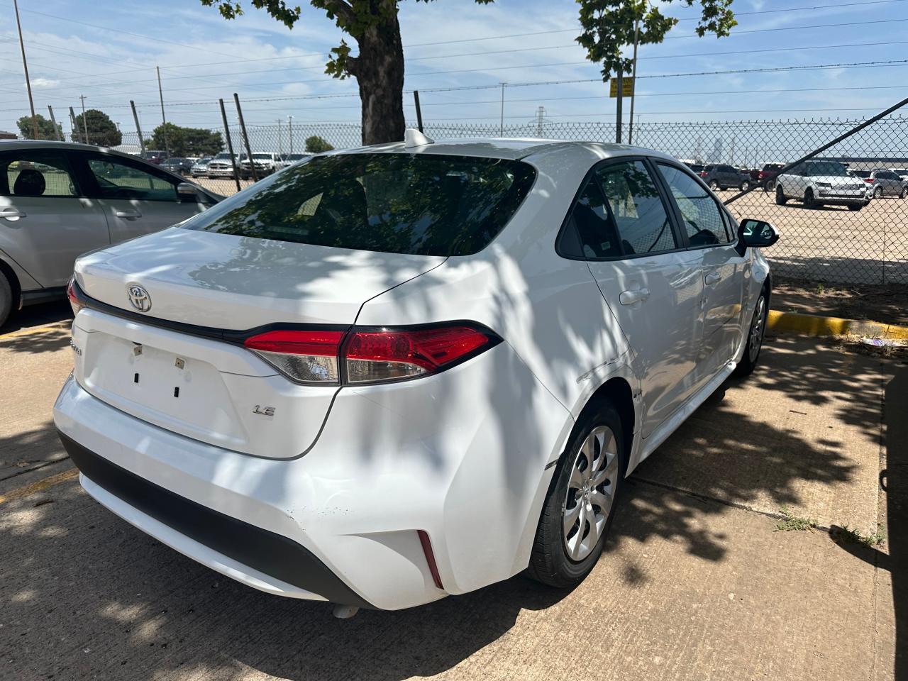 2021 Toyota Corolla Le vin: 5YFEPMAE9MP253087