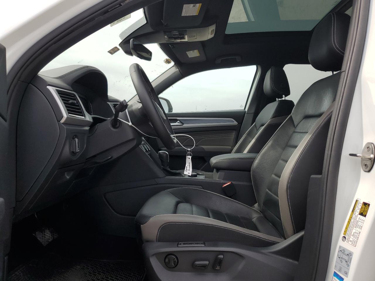 1V2TE2CA1MC220572 2021 Volkswagen Atlas Cross Sport Sel Premium