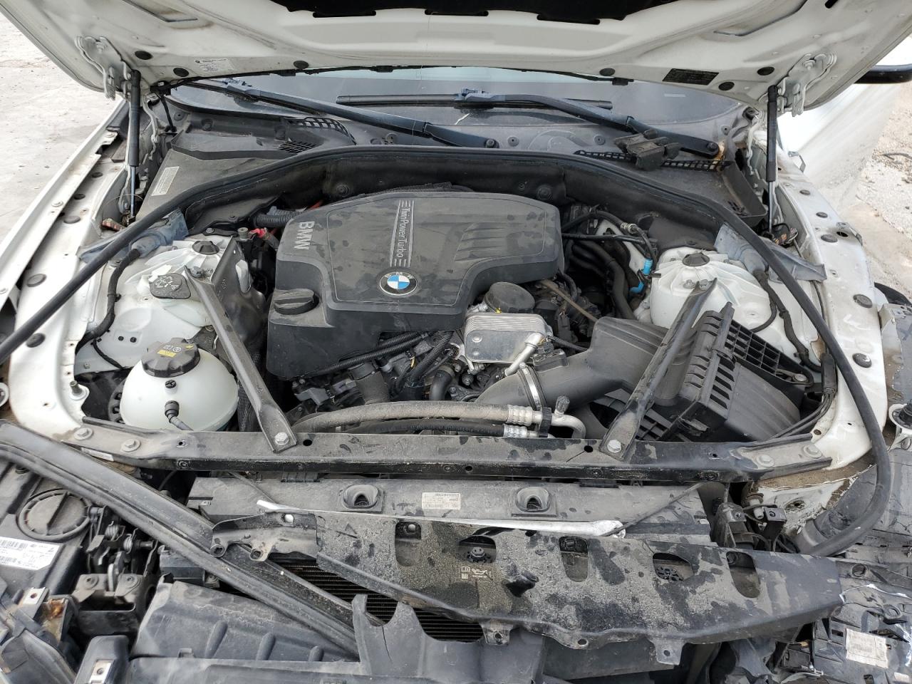 WBA5A5C50GG348435 2016 BMW 528 I