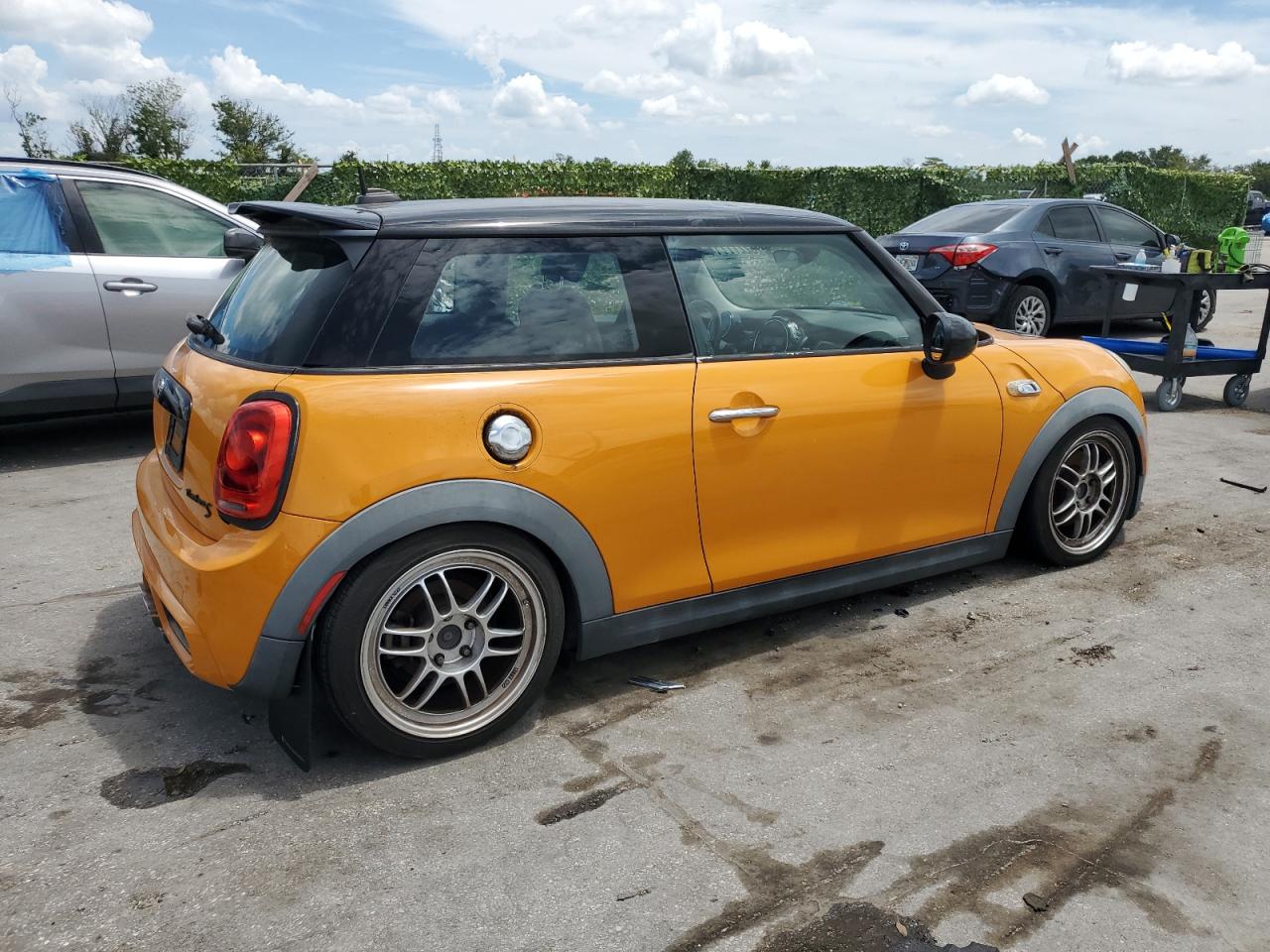 2015 Mini Cooper S vin: WMWXP7C52F2C60102