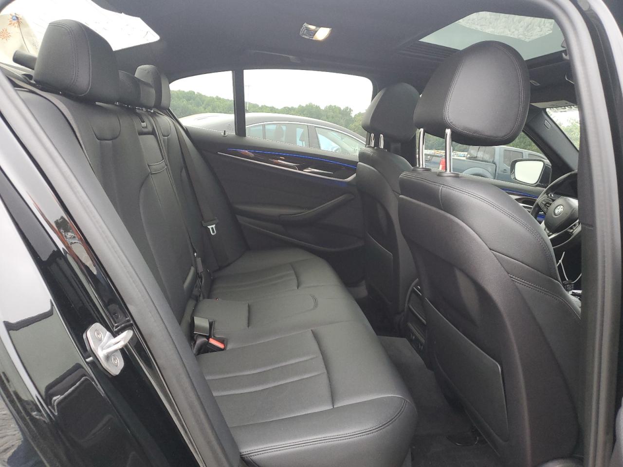 WBAJA7C53JG907347 2018 BMW 530 Xi