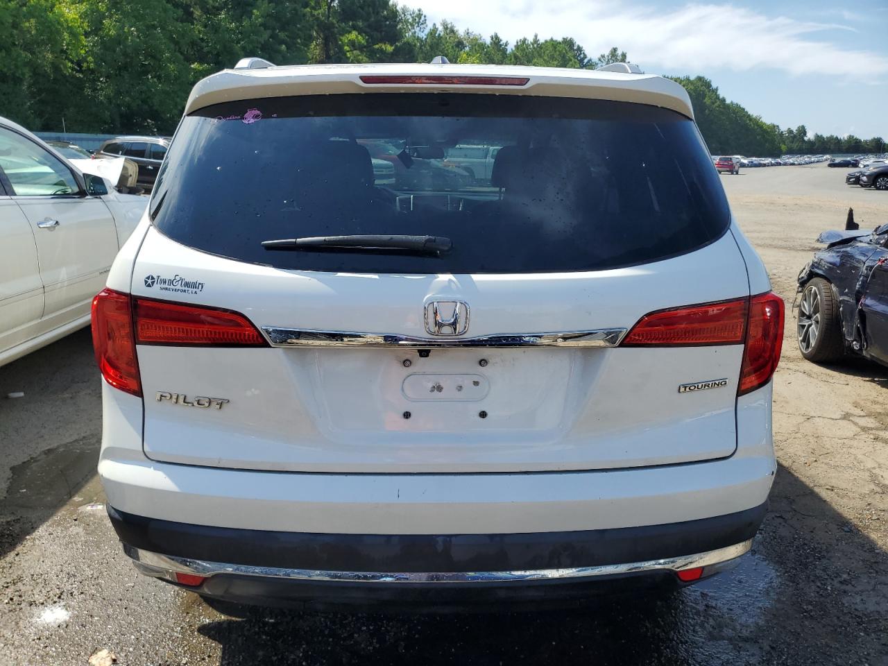 5FNYF5H97HB016386 2017 Honda Pilot Touring