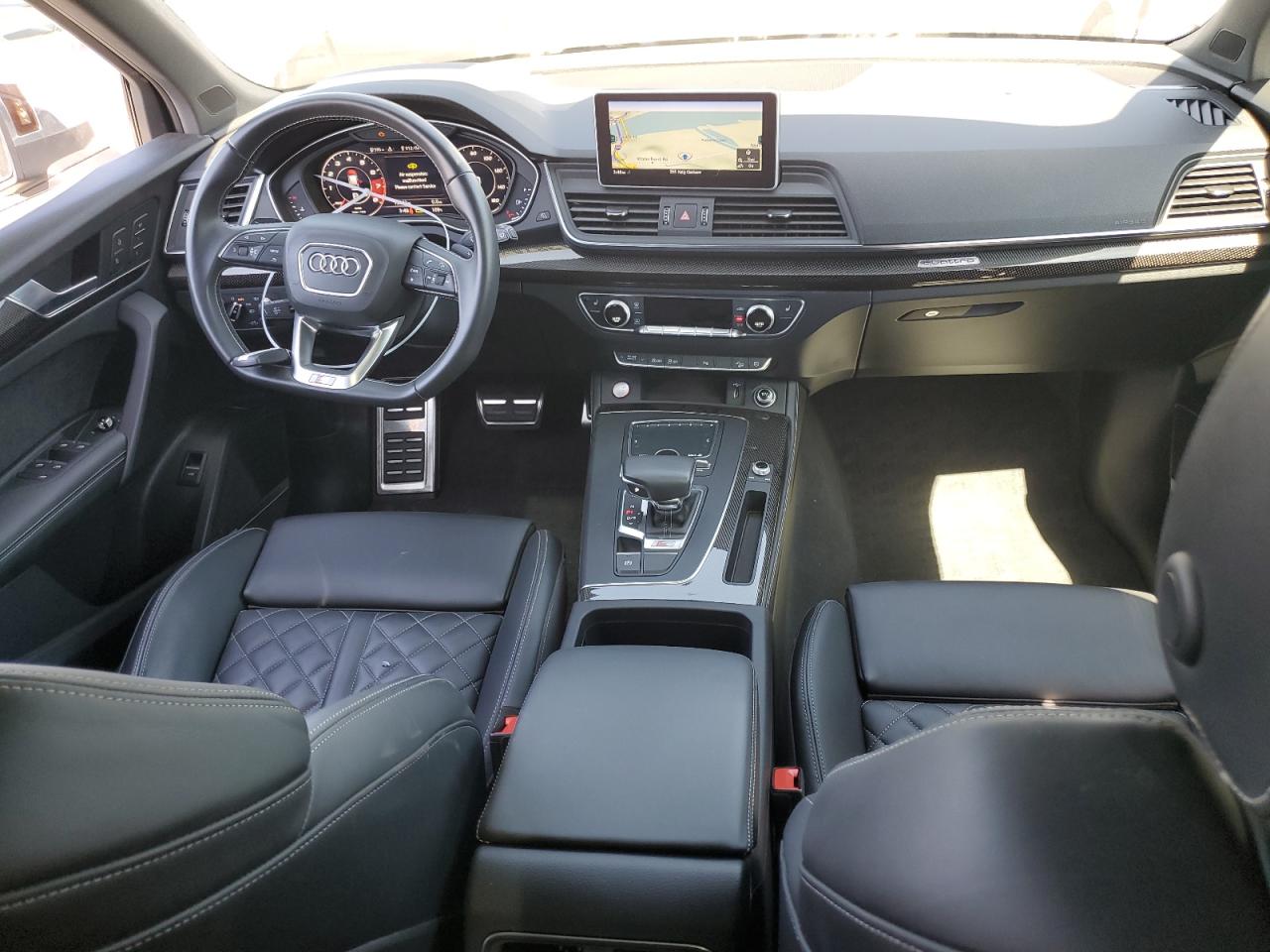 WA1C4AFY0J2091081 2018 Audi Sq5 Prestige