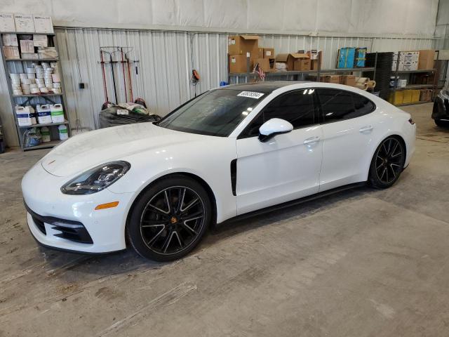 PORSCHE PANAMERA 4