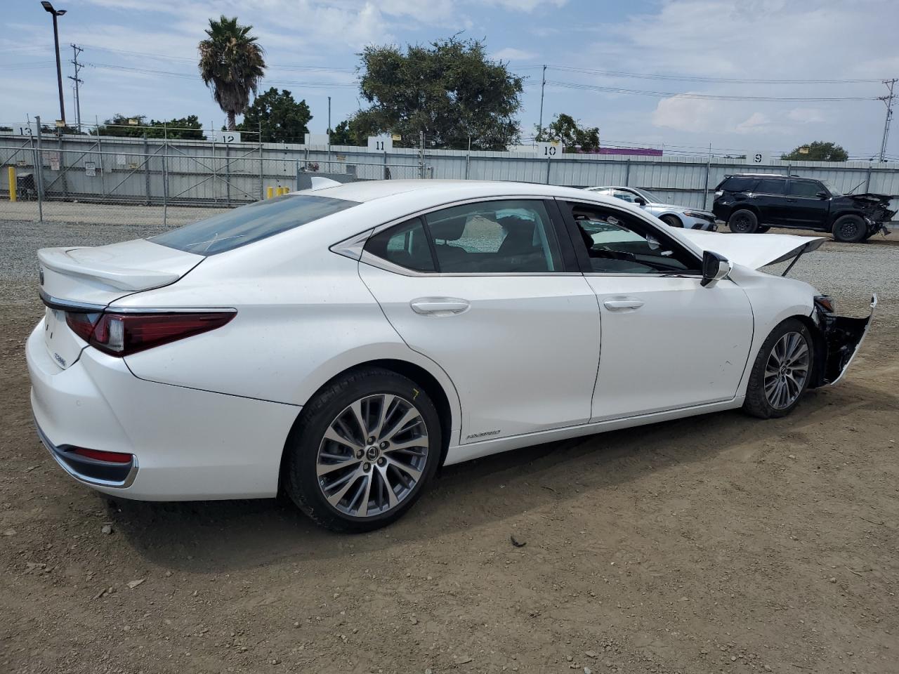 Lot #2974529449 2021 LEXUS ES 300H