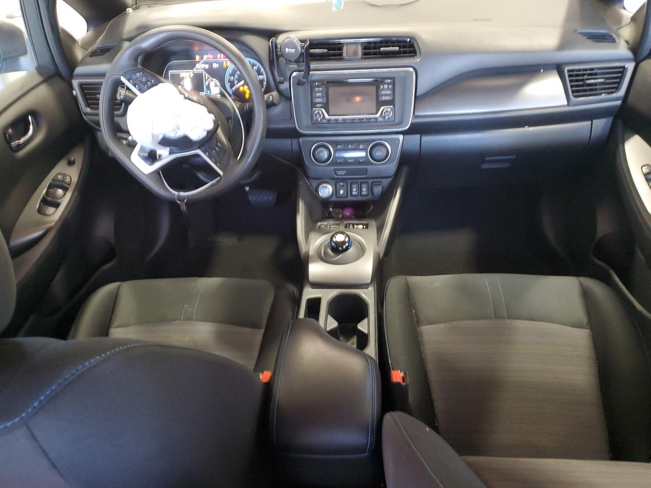 1N4AZ1CP8KC317556 2019 Nissan Leaf S