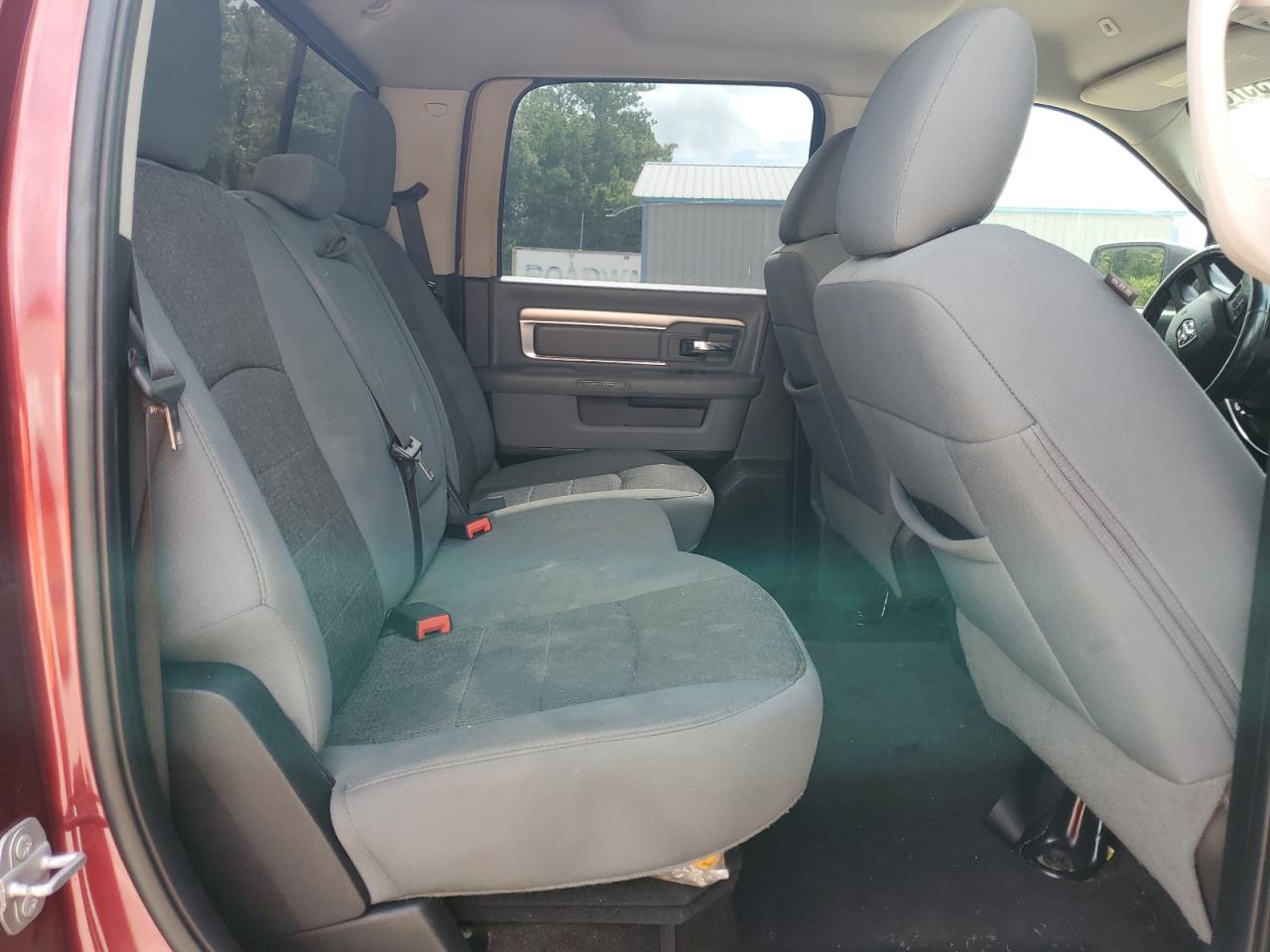 1C6RR7TT5HS822845 2017 Ram 1500 Slt