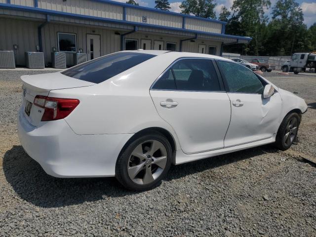 Vin: 4t1bk1fk4eu026176, lot: 62103854, toyota camry se 20143