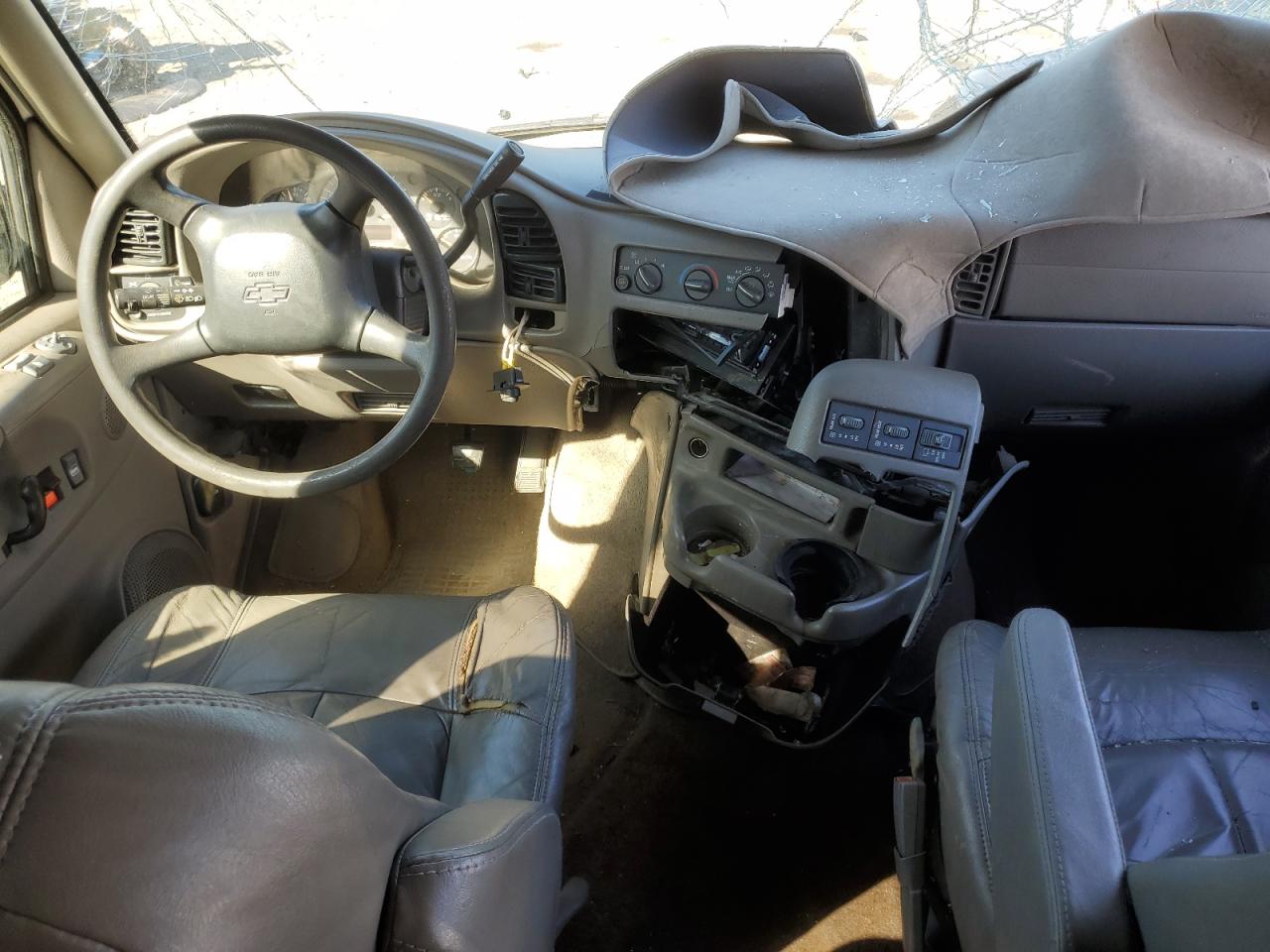 1GNEL19X32B152419 2002 Chevrolet Astro