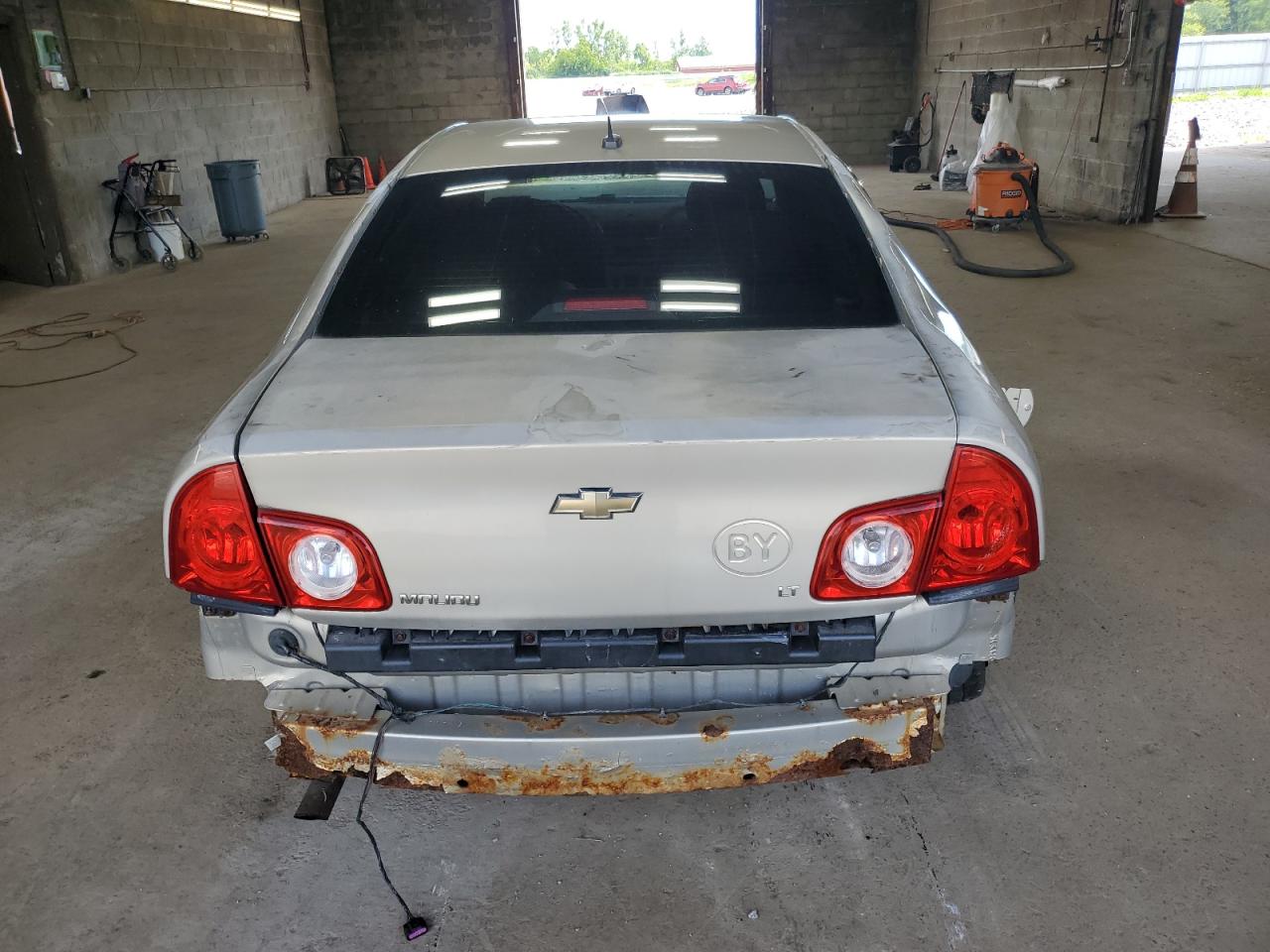 1G1ZB5EB3AF110069 2010 Chevrolet Malibu Ls