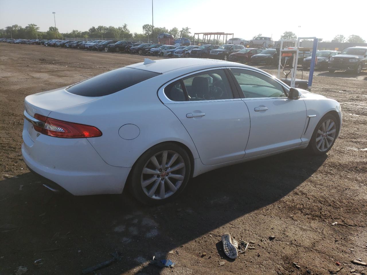 2014 Jaguar Xf vin: SAJWJ0EF3E8U14646