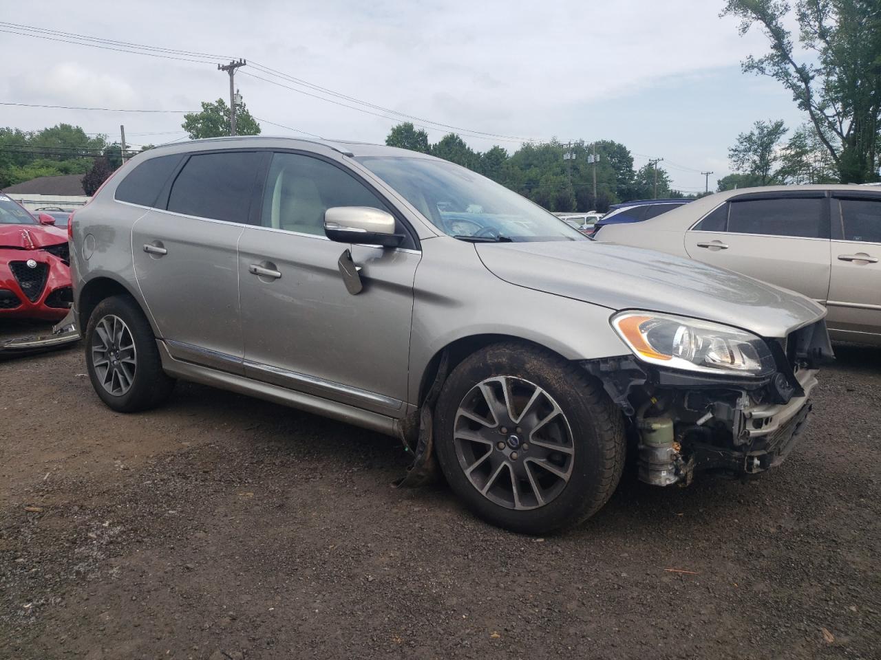 2016 Volvo Xc60 T5 Premier vin: YV4612RK5G2825793