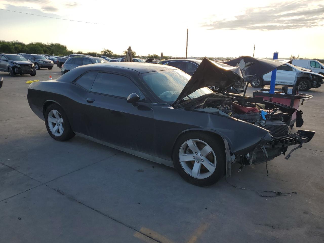 2013 Dodge Challenger Sxt vin: 2C3CDYAG4DH742449