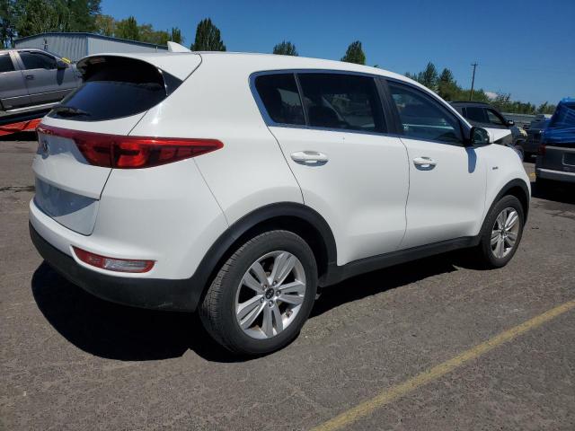 VIN KNDPMCAC6J7444893 2018 KIA Sportage, LX no.3