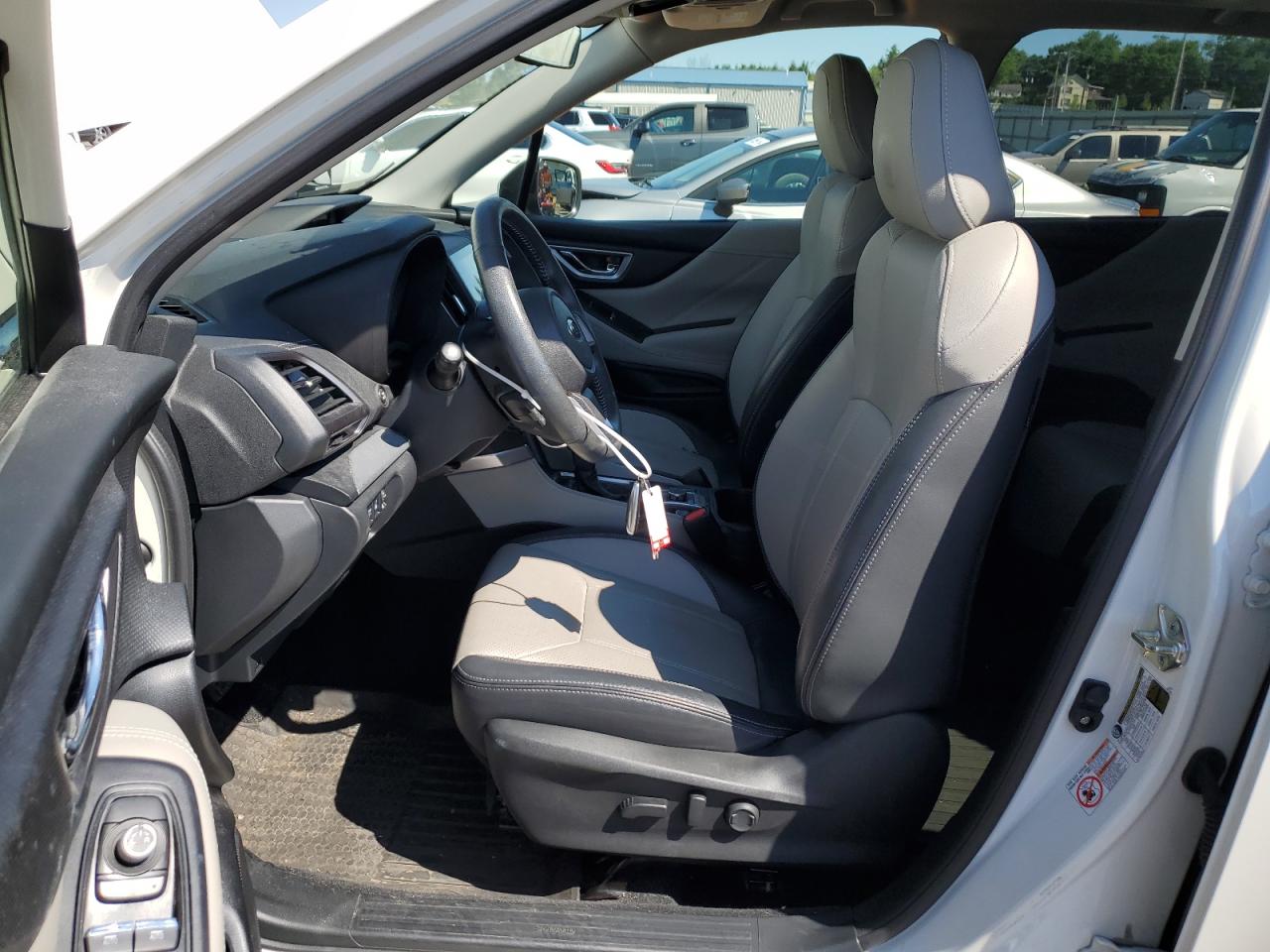 JF2SKAUC8KH529604 2019 Subaru Forester Limited